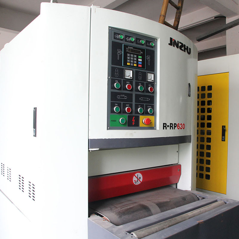 Máquina de lixamento da correia ajustável elétrica para o metal com a correia de Burr Removal Edge Radiusing Wide do De-slugger de duas máquinas de lixar