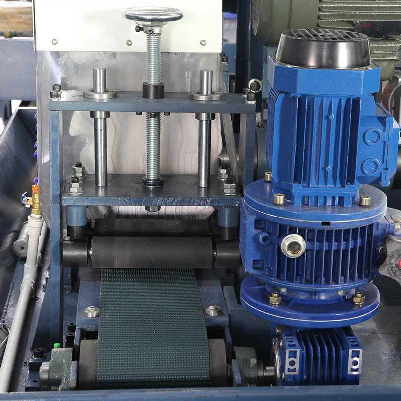 A máquina de moedura da emenda da solda para as dobradiças de porta de alumínio e as dobradiças de aço soldam o lustro