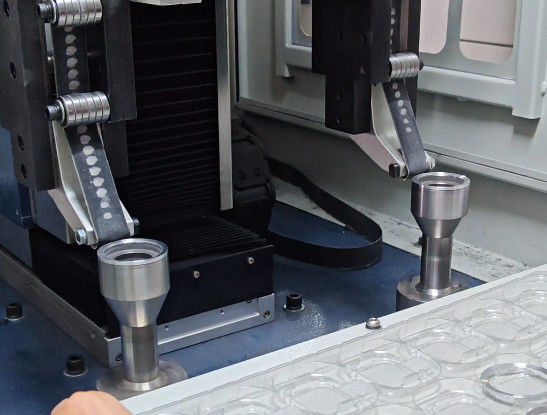 Máquina de escovação CNC de alta eficiência de 2 estações, especializada no processamento plano e lateral de tampas redondas de forma regular